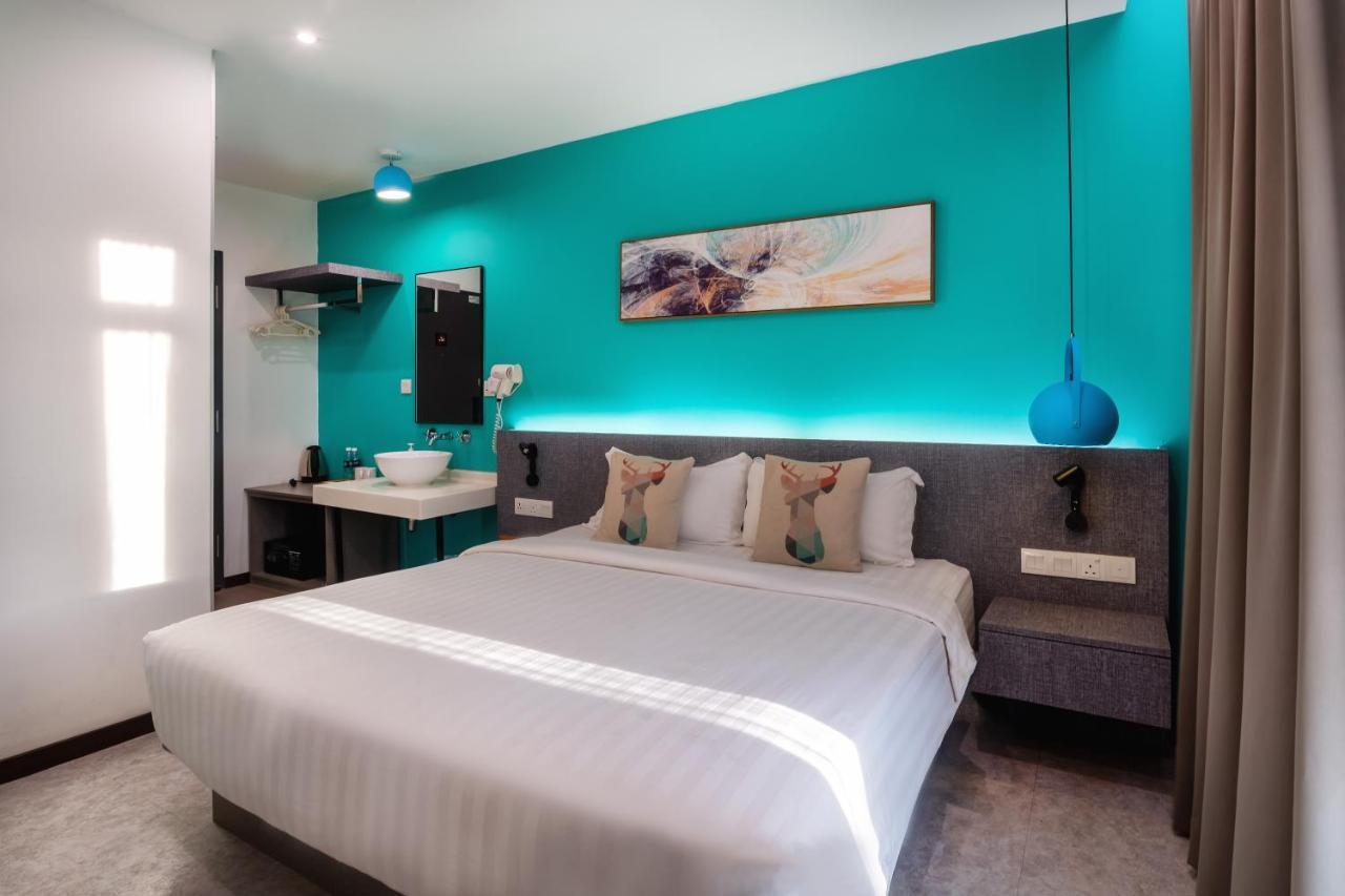 Apple Hotel Times Square George Town Exterior photo